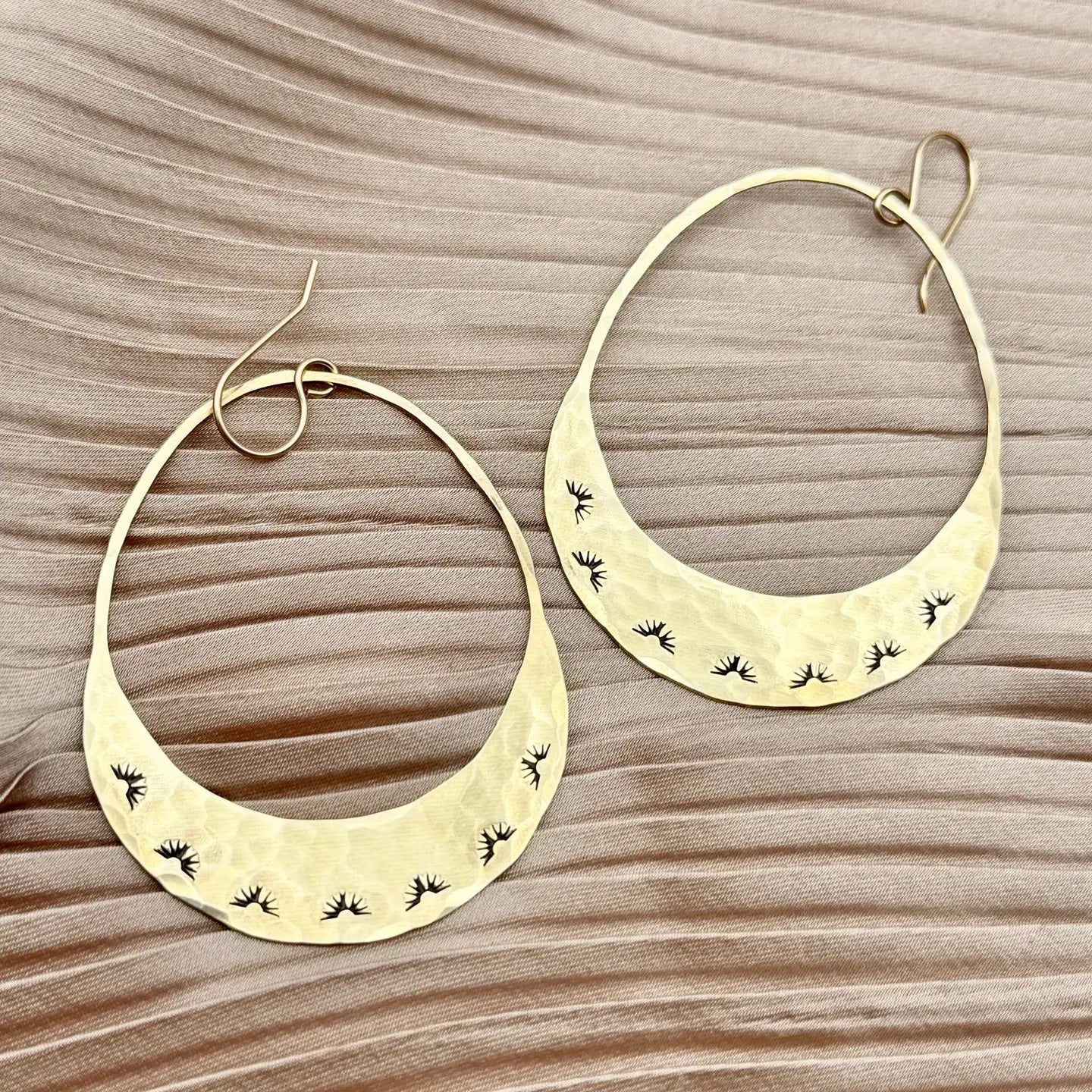 Gold Lumos Earring