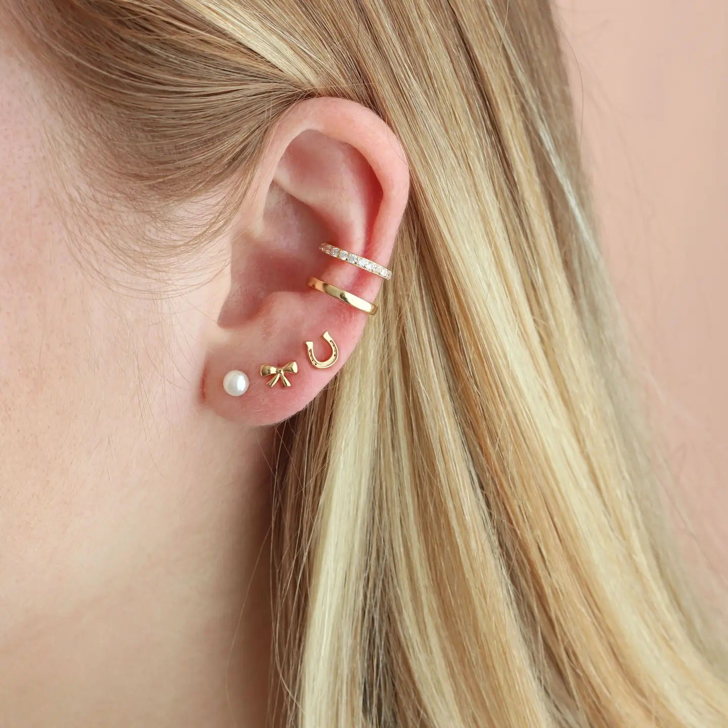 Gold Horseshoe Stud Earring