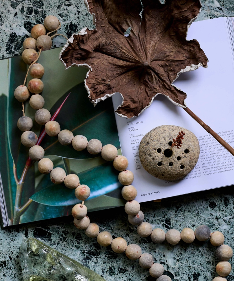 Stone Bud Holder